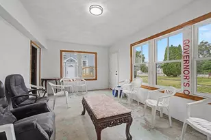 298 King St, Fall River, MA 02724 - Photo 14