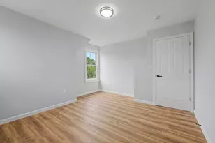 298 King St, Fall River, MA 02724 - Photo 8