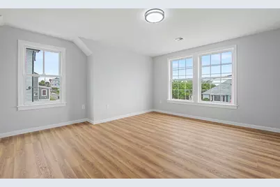 298 King St, Fall River, MA 02724 - Photo 12