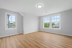 298 King St, Fall River, MA 02724 - Photo 12