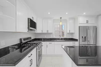 298 King St, Fall River, MA 02724 - Photo 2