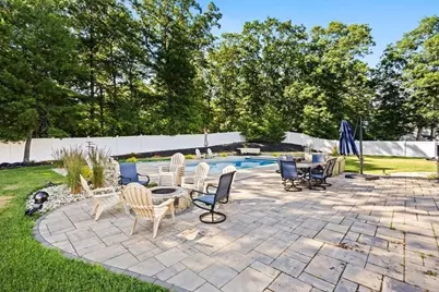 16 Coach Rd, Plainville, MA 02762 - Photo 20
