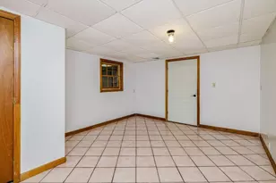 40 Azalea Dr, Taunton, MA 02718 - Photo 30