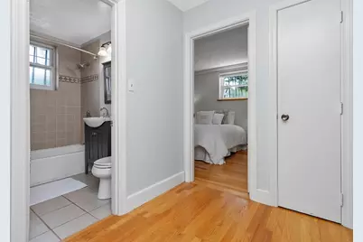 5 Walden St #2, Cambridge, MA 02140 - Photo 8