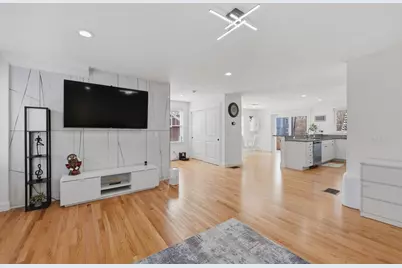 670 Burncoat St #A, Worcester, MA 01606 - Photo 6