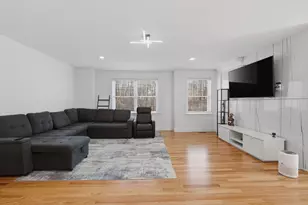 670A Burncoat St, Worcester, MA 01606 - Photo 6