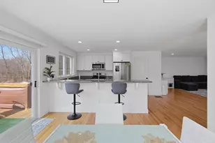 670A Burncoat St, Worcester, MA 01606 - Photo 10