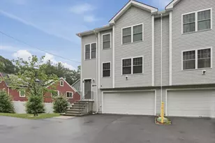 670A Burncoat St, Worcester, MA 01606 - Photo 34