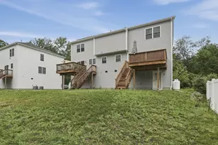 670A Burncoat St, Worcester, MA 01606 - Photo 30