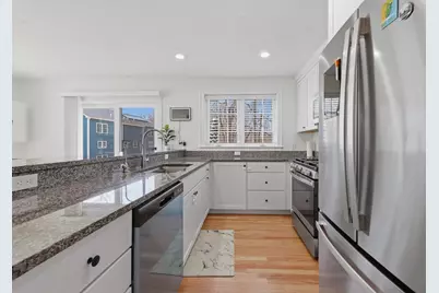 670A Burncoat St #A, Worcester, MA 01606 - Photo 8