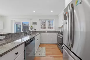 670A Burncoat St, Worcester, MA 01606 - Photo 8
