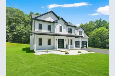 139 Middle Rd, Southampton, MA 01073 - Photo 1