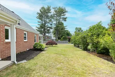 47 Cherry St, Newton, MA 02465 - Photo 32