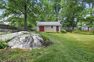 35 Cottage Ln, Weymouth, MA 02188 - Photo 32