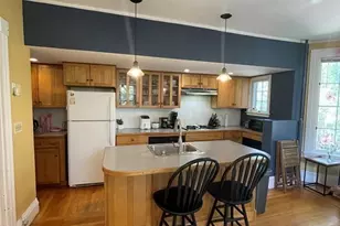 62 Cypress St, Brookline, MA 02445 - Photo 2