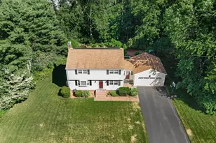 9 Carolyn Dr, Westborough, MA 01581 - Photo 2