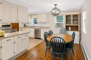 343 Lexington St, Woburn, MA 01801 - Photo 16