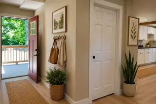 25 West St, Petersham, MA 01366 - Photo 32