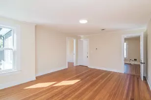 180 State St, Northampton, MA 01060 - Photo 4