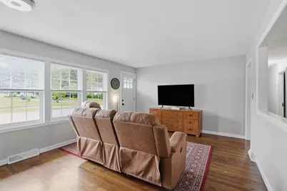 8 Causeway Terrace, Leominster, MA 01453 - Photo 4