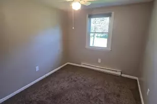 135 Red Fox Dr, Agawam, MA 01030 - Photo 24