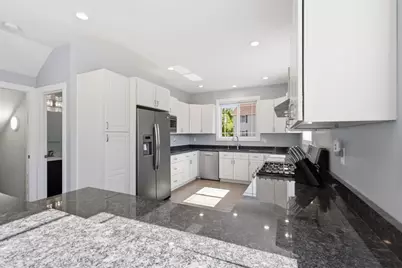 17 Russellville Rd, Westfield, MA 01085 - Photo 4