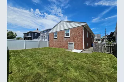 29 Bateman Ave, Revere, MA 02151 - Photo 32