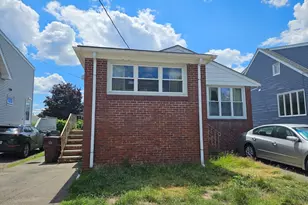 29 Bateman Ave, Revere, MA 02151 - Photo 2