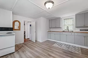 16 N Main St, West Boylston, MA 01583 - Photo 24
