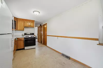 65 Clover Street, Worcester, MA 01603 - Photo 10