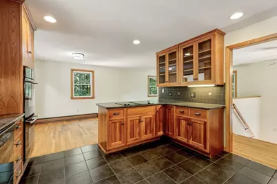 418 State St, Amherst, MA 01002 - Photo 8