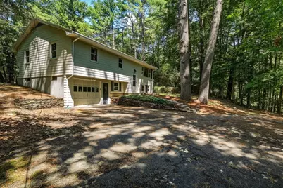 418 State St, Amherst, MA 01002 - Photo 2