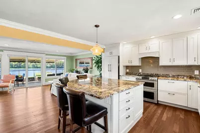 425 Main St, Amesbury, MA 01913 - Photo 2