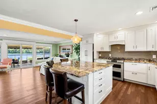 425 Main St, Amesbury, MA 01913 - Photo 2