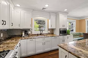 425 Main St, Amesbury, MA 01913 - Photo 4