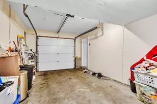21 Arrowsic St, Worcester, MA 01604 - Photo 22