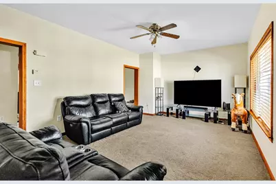 21 Arrowsic Street, Worcester, MA 01604 - Photo 8