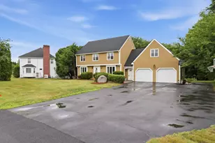 293 Davis St, Northborough, MA 01532 - Photo 2