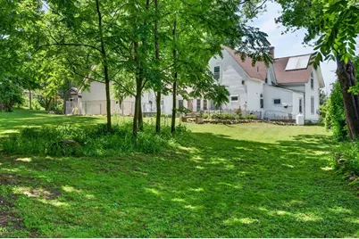 164 Pleasant St, Athol, MA 01331 - Photo 28