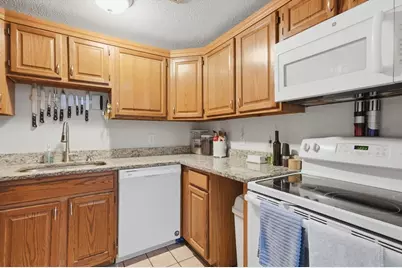 219 Central St #3E, Lowell, MA 01852 - Photo 12