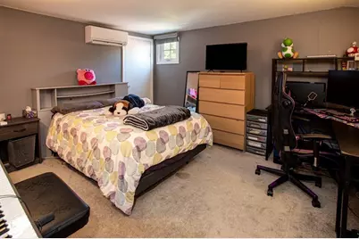 126 Grove Ave, Somerset, MA 02726 - Photo 24