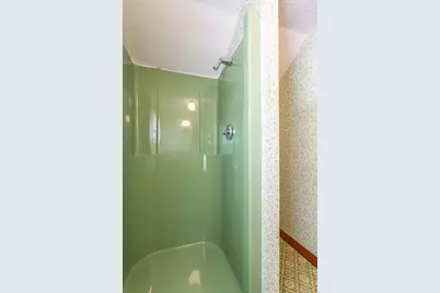 111 Mount Vernon Ave, Somerset, MA 02726 - Photo 28