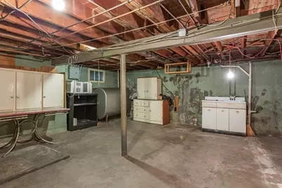 111 Mount Vernon Ave, Somerset, MA 02726 - Photo 36