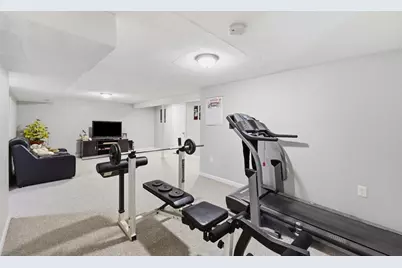 86 Scarsdale Rd, Springfield, MA 01129 - Photo 32