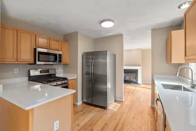 555 Main St #6, Woburn, MA 01801 - Photo 4