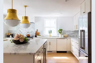 209 Bristol Rd, Wellesley, MA 02481 - Photo 4