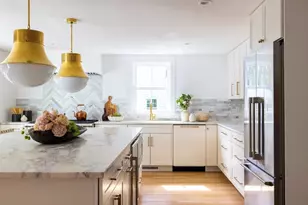 209 Bristol Rd, Wellesley, MA 02481 - Photo 4