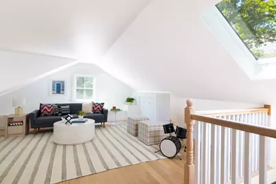 209 Bristol Rd, Wellesley, MA 02481 - Photo 22