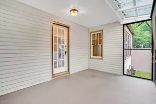 33 Olmsted Dr, Springfield, MA 01108 - Photo 20