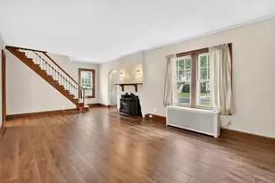 33 Olmsted Dr, Springfield, MA 01108 - Photo 4